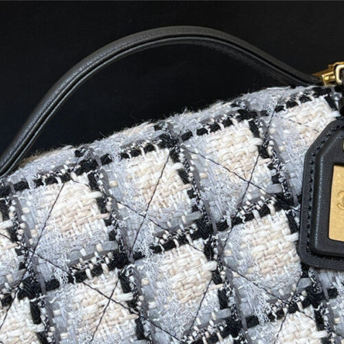 High Quality Luxury Chanel Woolen Messenger Bag product detail