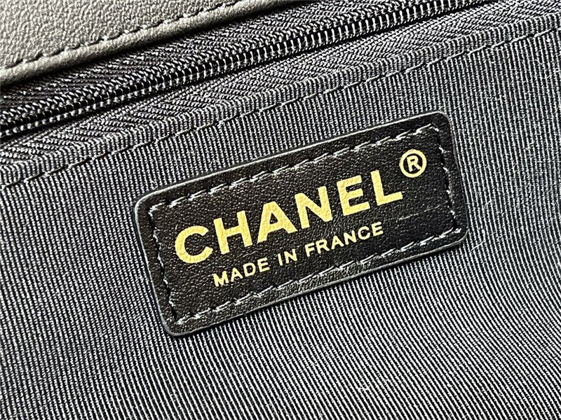 High Quality Luxury Chanel Woolen Messenger Bag product detail