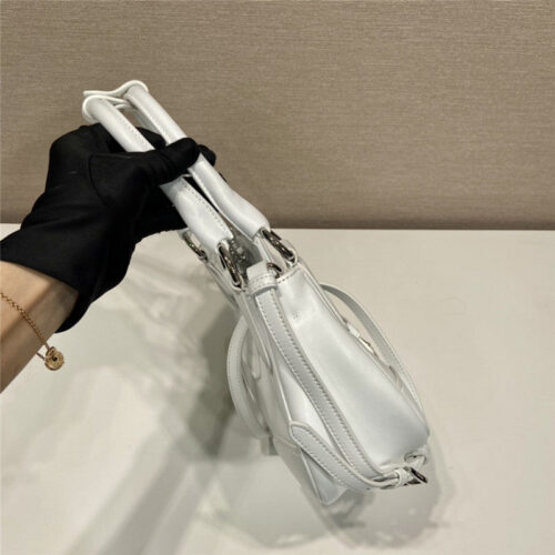 High Quality Luxury Prada Moon Re-Nylon And Leather Bag – Style 26925 product detail