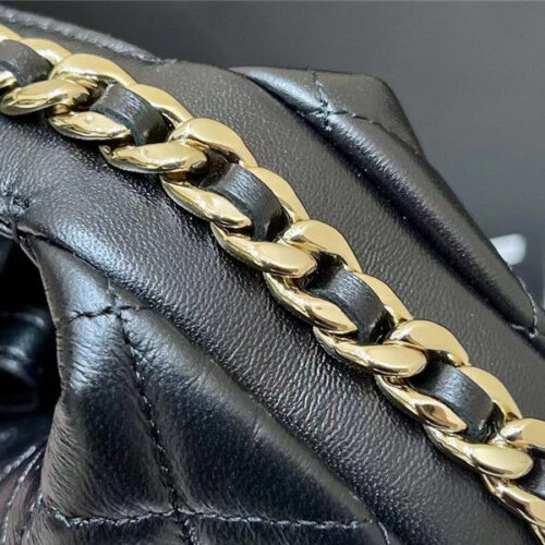 High Quality Luxury Chanel New Sheepskin Pouch product detail