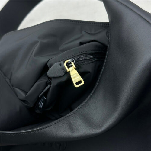 High Quality Luxury Miumiu Leather Hobo Tote Bag product detail