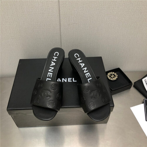 High Quality Luxury Chanel C Buckle Slippers Classic Pearl Slippers – Style 84870 alternate view