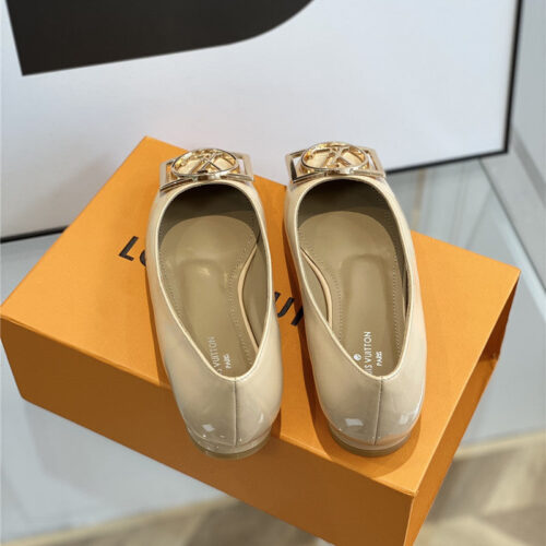High Quality Luxury Louis Vuitton New Crystal Square Buckle Shoes product detail