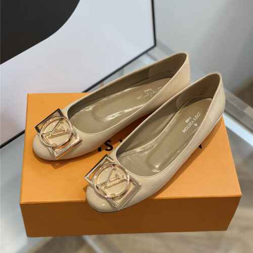 High Quality Luxury Louis Vuitton New Crystal Square Buckle Shoes product detail