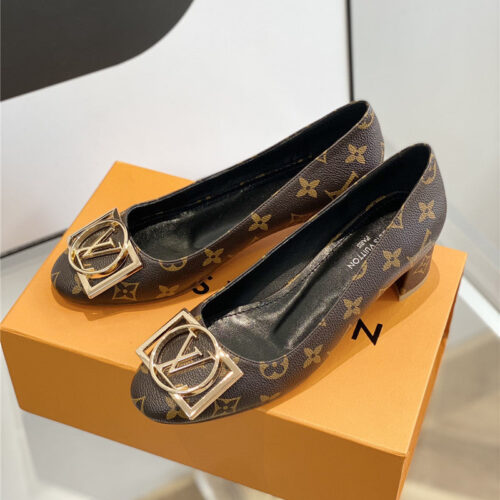 High Quality Luxury Louis Vuitton New Crystal Square Buckle Shoes – Style 30723 product detail