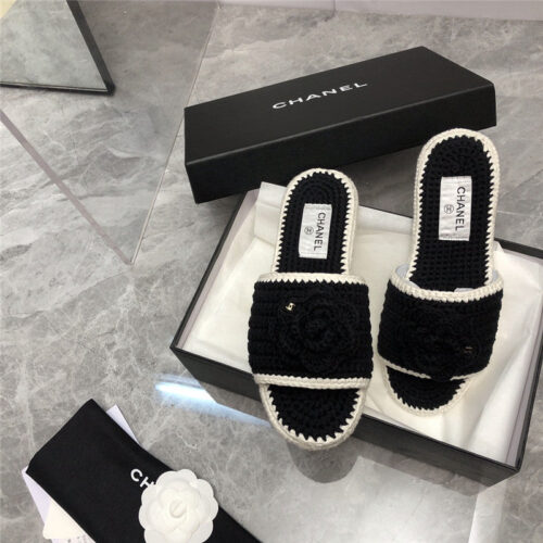 High Quality Luxury Chanel Comfortable Hook Flower Honey Slippers alternate view