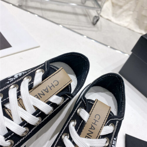 High Quality Luxury Chanel’s Latest Thick-Soled Low-Cut Biscuit Shoes product detail