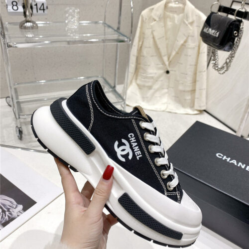 High Quality Luxury Chanel’s Latest Thick-Soled Low-Cut Biscuit Shoes alternate view