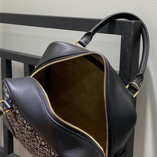 High Quality Luxury Loewe Handbag Messenger Bag product detail