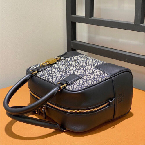 High Quality Luxury Loewe Handbag Messenger Bag product detail