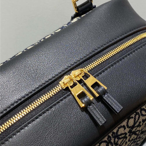 High Quality Luxury Loewe Handbag Messenger Bag product detail