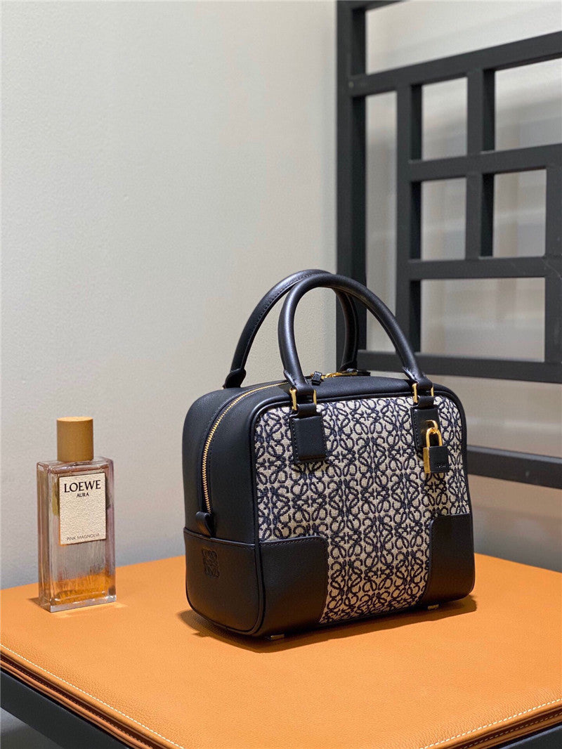 High Quality Luxury Loewe Handbag Messenger Bag product detail