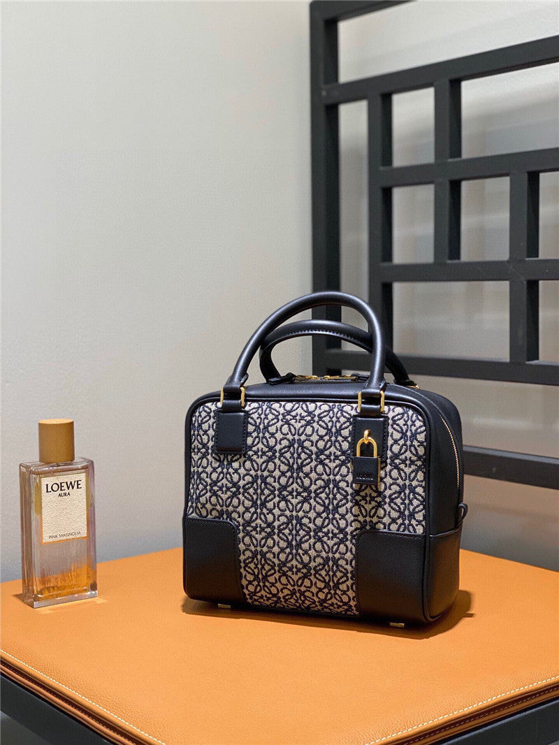 High Quality Luxury Loewe Handbag Messenger Bag product detail