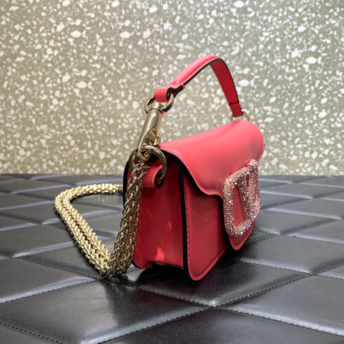 High Quality Luxury Valentino Garavani Mini Loco Bag – Style 03636 product detail