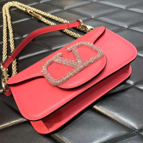 High Quality Luxury Valentino Garavani Mini Loco Bag – Style 03636 product detail