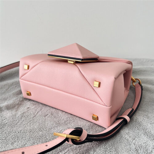 High Quality Luxury Valentino One Stud Mini Lambskin Bag product detail
