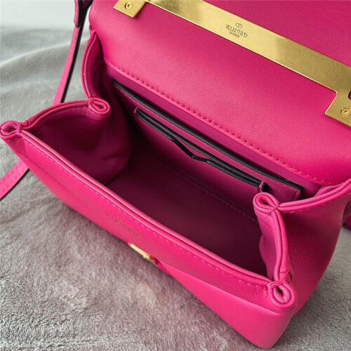 High Quality Luxury Valentino One Stud Mini Lambskin Bag – Style 03818 product detail