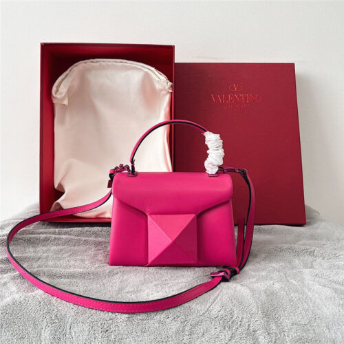 High Quality Luxury Valentino One Stud Mini Lambskin Bag – Style 03818