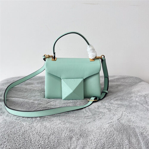 High Quality Luxury Valentino One Stud Mini Lambskin Bag – Style 03816 product detail