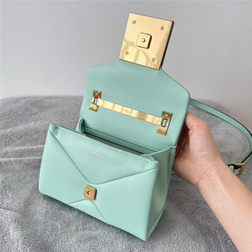 High Quality Luxury Valentino One Stud Mini Lambskin Bag – Style 03816 product detail