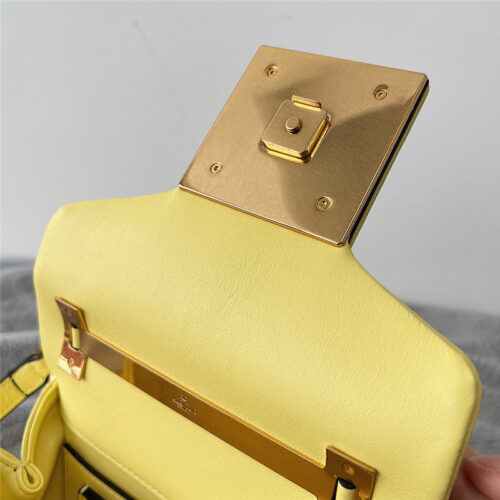 High Quality Luxury Valentino One Stud Mini Lambskin Bag – Style 03813 product detail