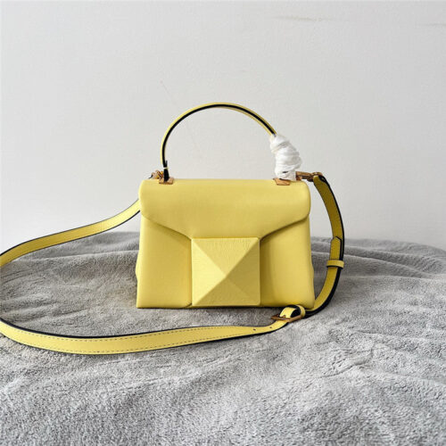 High Quality Luxury Valentino One Stud Mini Lambskin Bag – Style 03813 alternate view