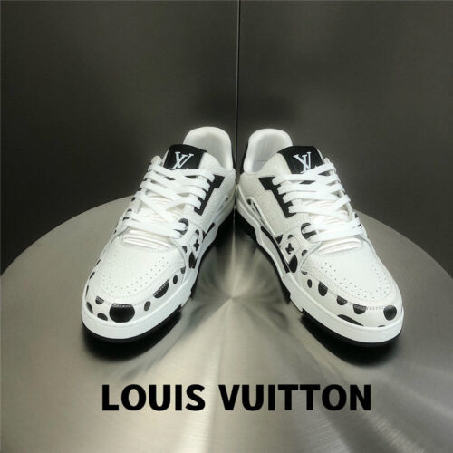 High Quality Luxury Louis Vuitton Train Sneakers – Style 32803 alternate view