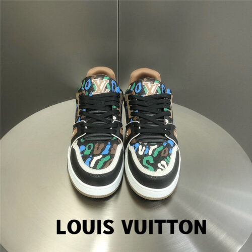 High Quality Luxury Louis Vuitton Trainer Graffiti Sneakers – Style 94947 product detail