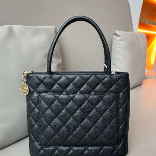 CHANEL Classic Handbag product photo 2