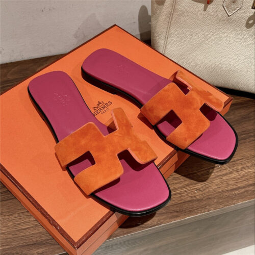 High Quality Luxury Hermes H Buckle Slippers – Style 30883 alternate view