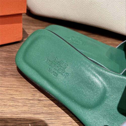 High Quality Luxury Hermes H Buckle Slippers – Style 98115 product detail