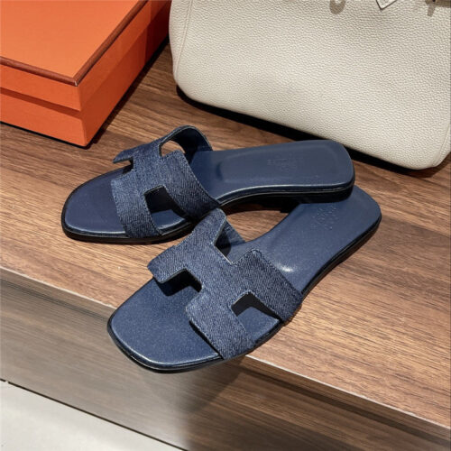 High Quality Luxury Hermes H Buckle Slippers – Style 65347 product detail
