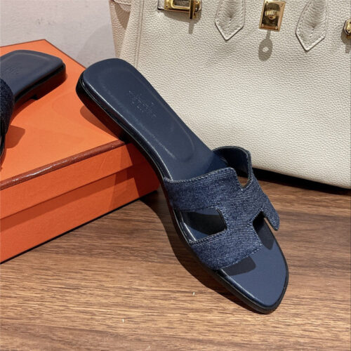 High Quality Luxury Hermes H Buckle Slippers – Style 65347 product detail