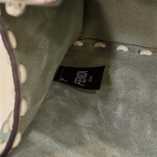 High Quality Luxury Fendi Peekaboo Medium Bag product detail