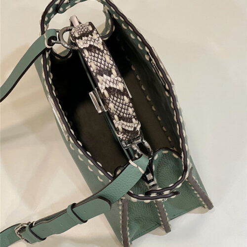 High Quality Luxury Fendi Peekaboo Medium Bag product detail
