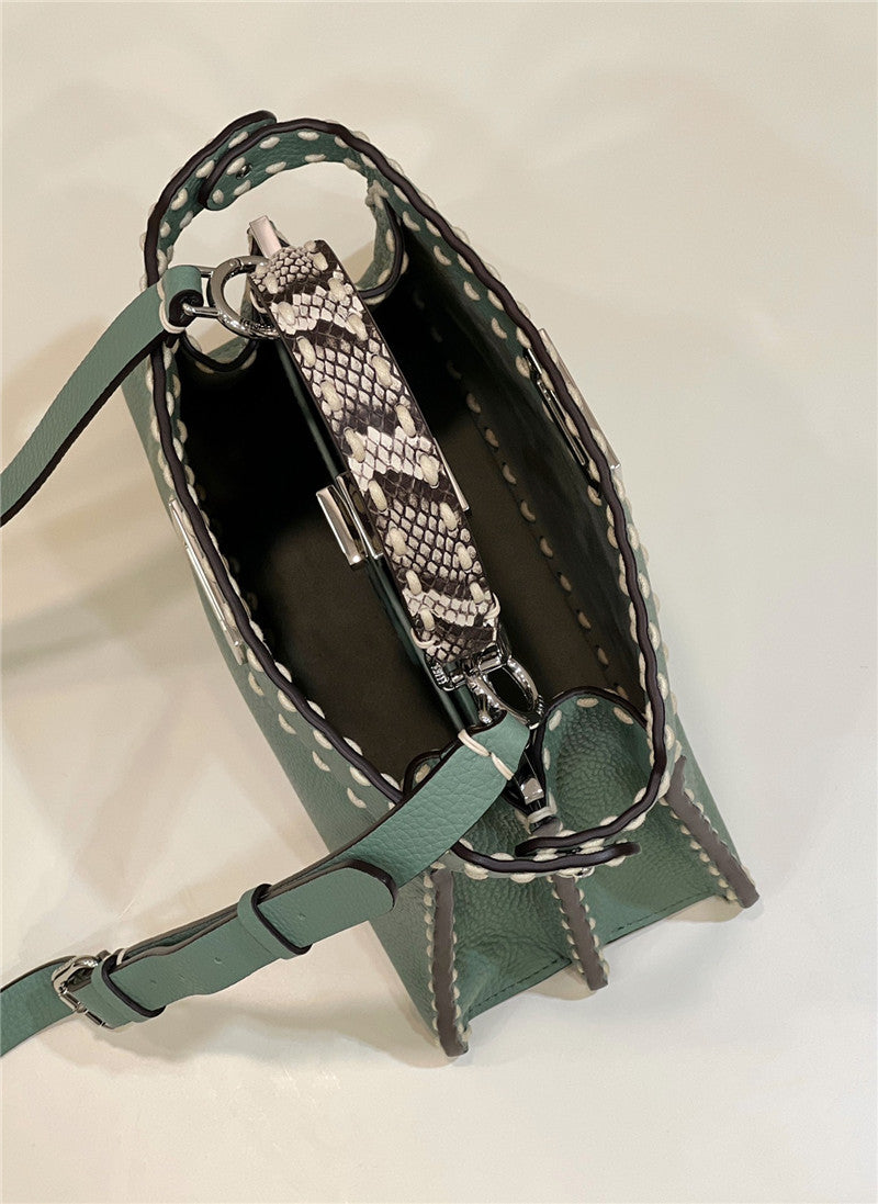 High Quality Luxury Fendi Peekaboo Medium Bag product detail
