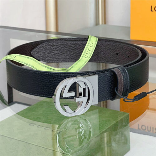 High Quality Luxury Gucci Reversible Belt In Textured Leather alternate view