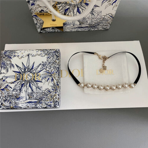 High Quality Luxury Dior 2023 Catwalk Necklace product detail