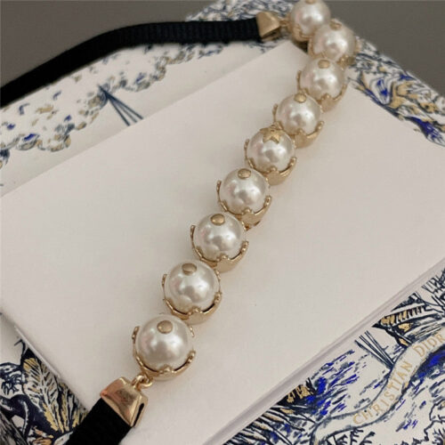 High Quality Luxury Dior 2023 Catwalk Necklace product detail