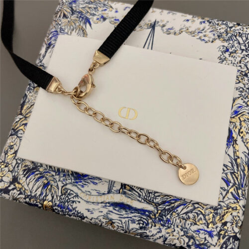 High Quality Luxury Dior 2023 Catwalk Necklace product detail