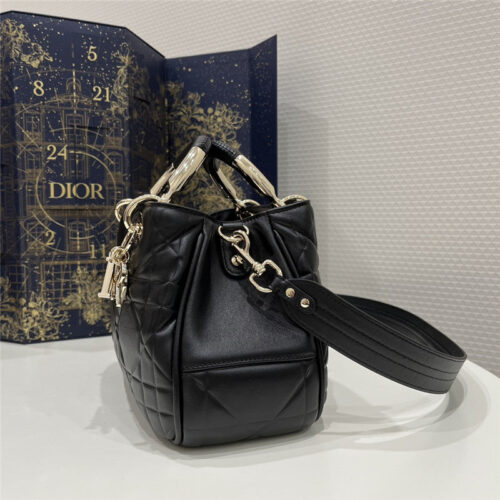 High Quality Luxury Dior Lady Sheepskin Handbag product detail