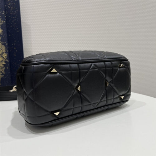High Quality Luxury Dior Lady Sheepskin Handbag product detail