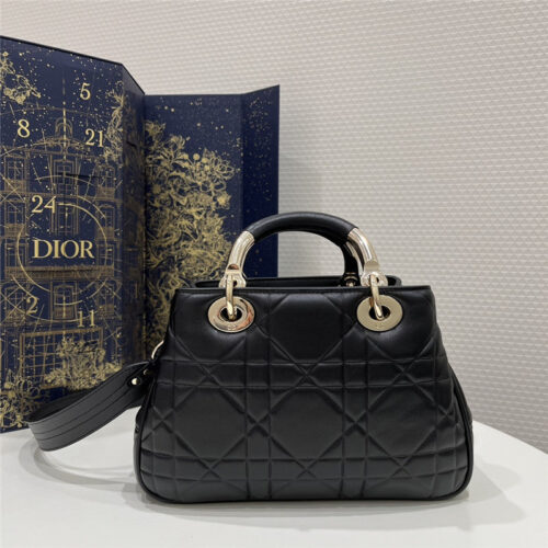 High Quality Luxury Dior Lady Sheepskin Handbag alternate view