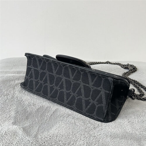 High Quality Luxury Valentino V Logo Mini Locò Bag In Calfskin product detail