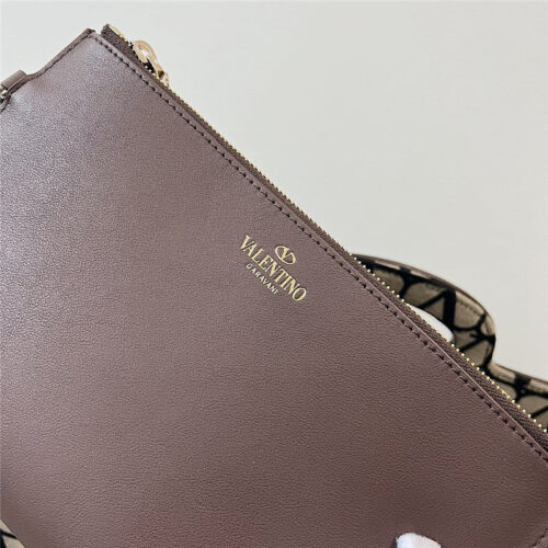High Quality Luxury Valentino V Logo Print Tote Bag product detail