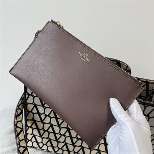 High Quality Luxury Valentino V Logo Print Tote Bag product detail