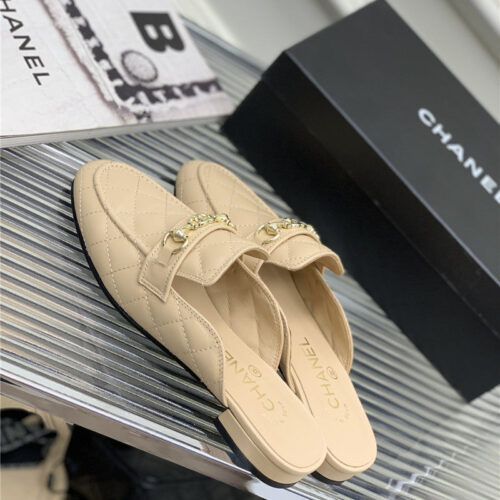 High Quality Luxury Chanel Diamond Chain Sandals And Slippers – Style 92102 product detail
