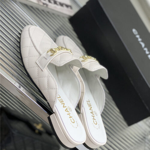 High Quality Luxury Chanel Diamond Chain Sandals And Slippers – Style 23174 product detail