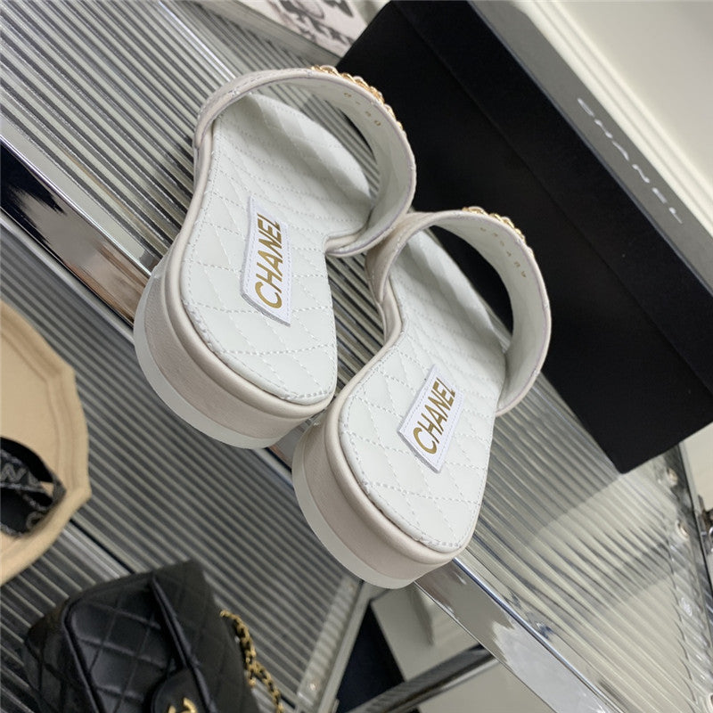 High Quality Luxury Chanel All Match Sandals Slippers – Style 37350 product detail