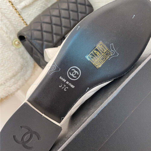 High Quality Luxury Chanel Rhombic Horsebit Loafer Slippers – Style 05414 product detail